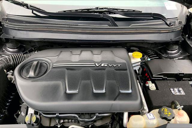 Used 2021 Jeep Cherokee Trailhawk w/ Sun, Sound & Nav Group AWD/4WD image 31