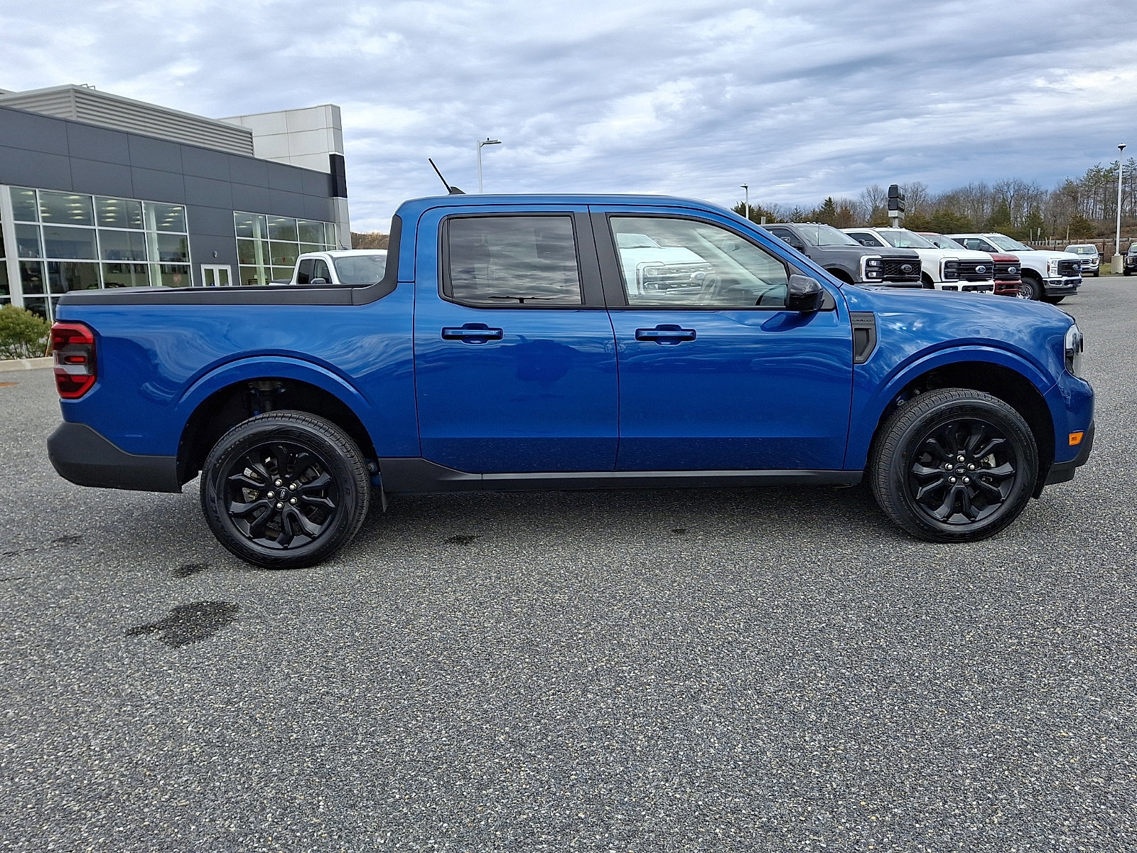 Certified 2024 Ford Maverick Lariat w/ Black Appearance Package FWD image 5