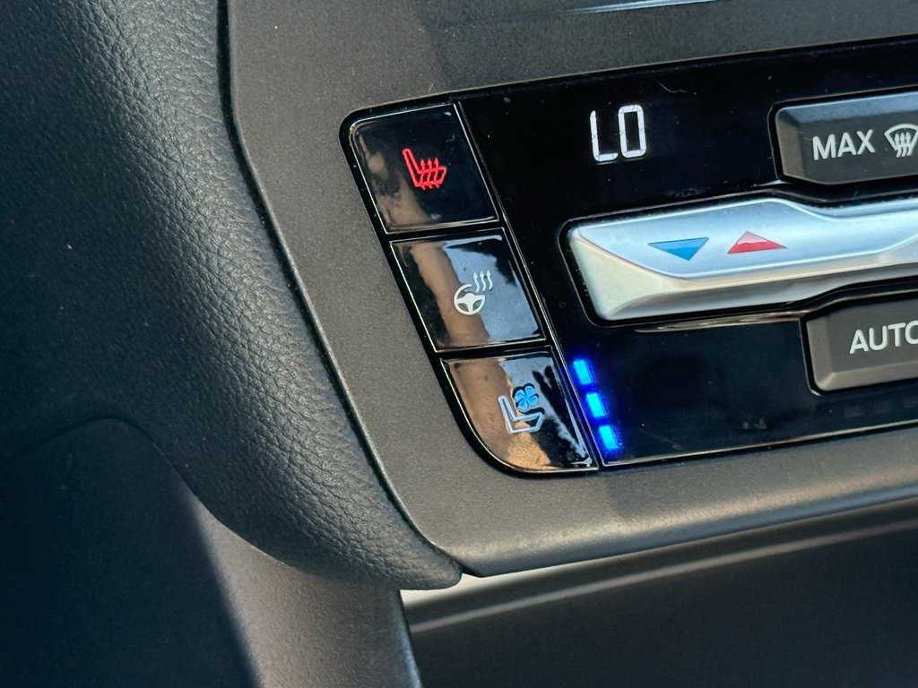 Certified 2020 Ford Explorer ST w/ Premium Technology Package image 27