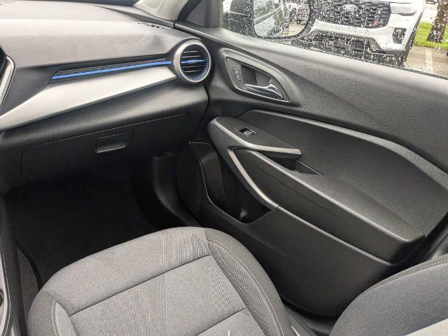 Used 2026 Chevrolet Trax LS FWD image 17