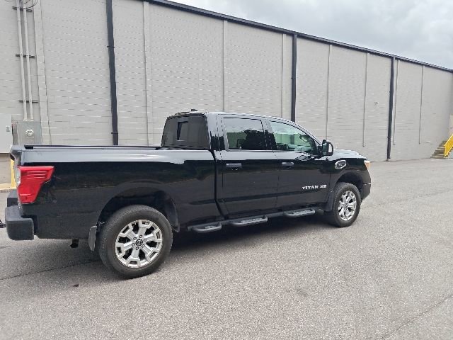 Used 2024 Nissan Titan SV w/ SV Convenience Package AWD/4WD image 3