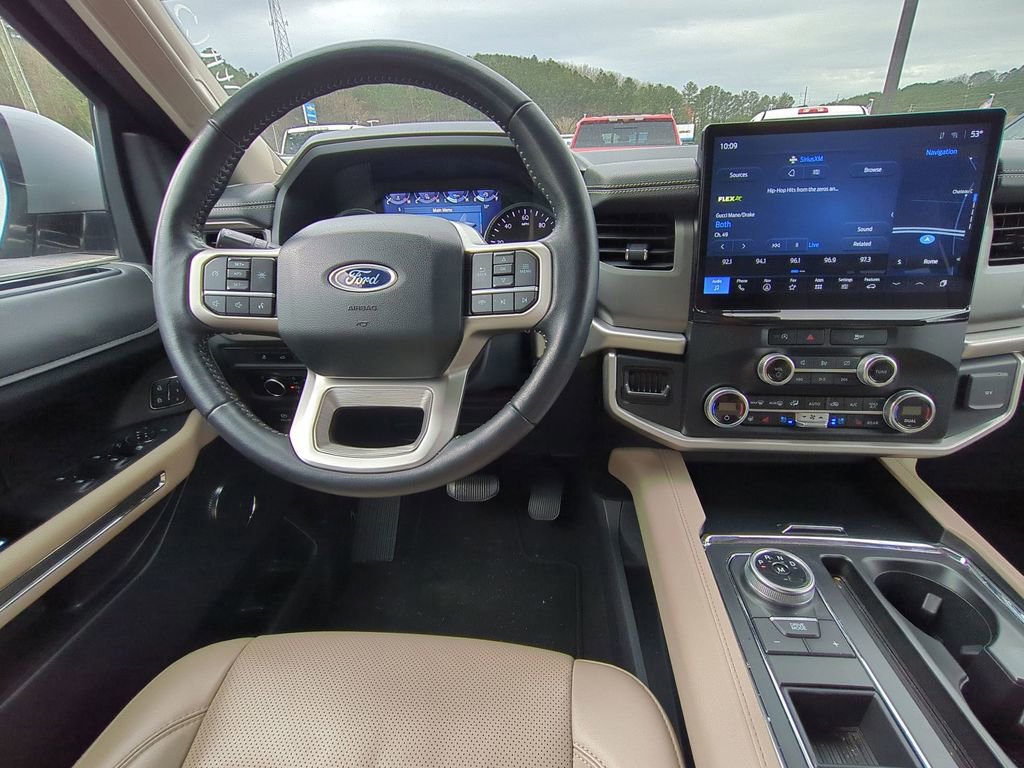 Certified 2024 Ford Expedition Max XLT image 16