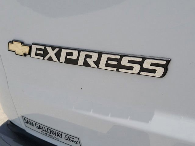 Used 2024 Chevrolet Express 2500 w/ Driver Convenience Package image 10