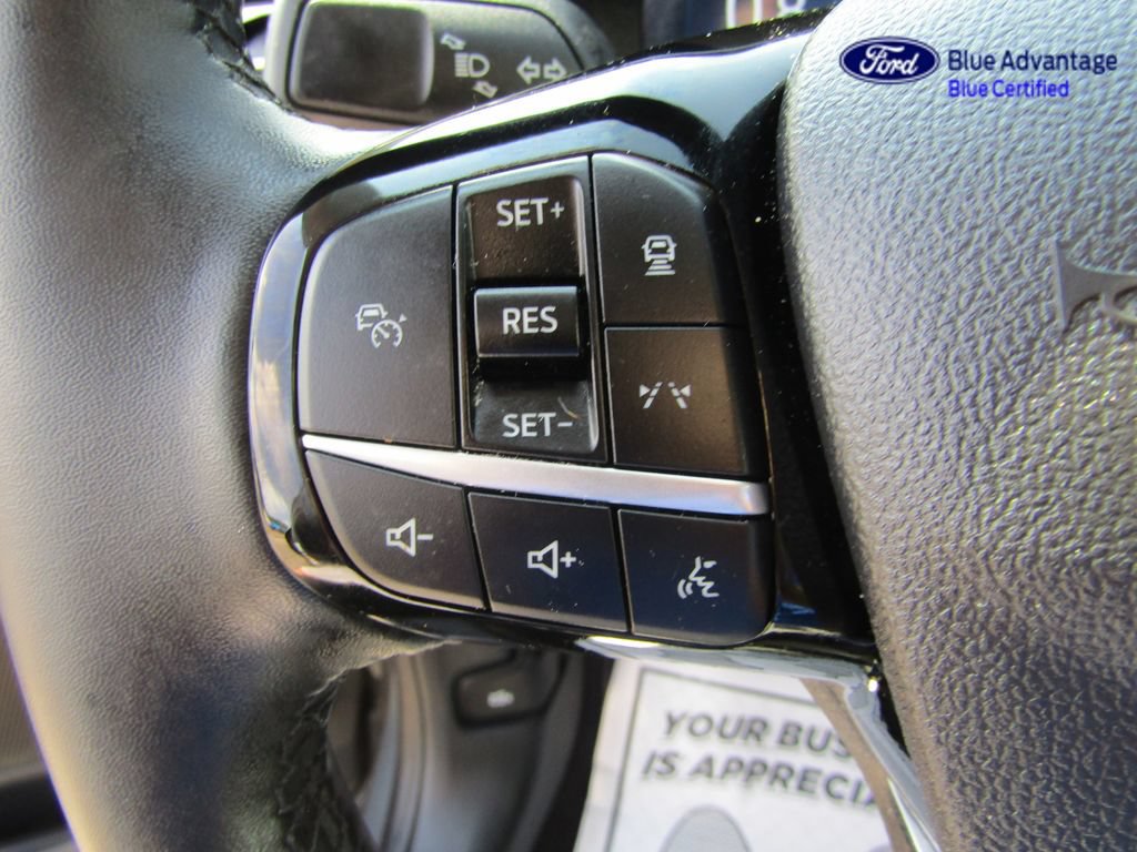Certified 2025 Ford Escape Platinum AWD/4WD image 30