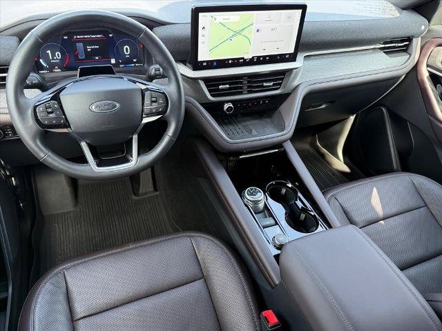 Certified 2025 Ford Explorer Platinum w/ Ultimate Package AWD/4WD image 12
