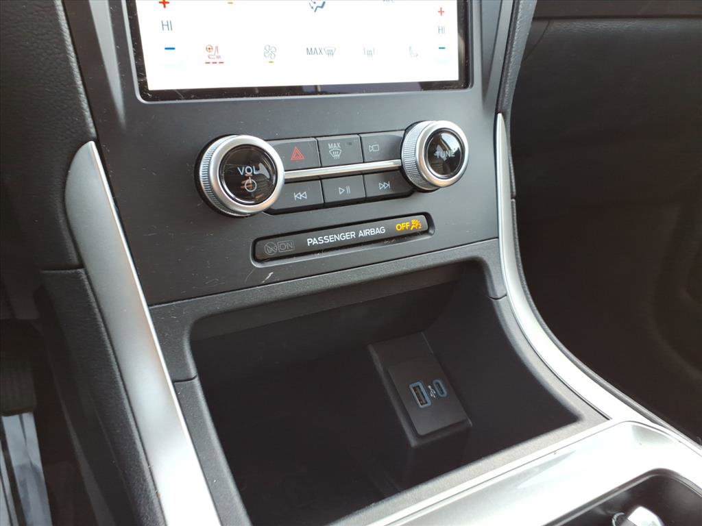 Certified 2024 Ford Edge SEL w/ Convenience Package image 22