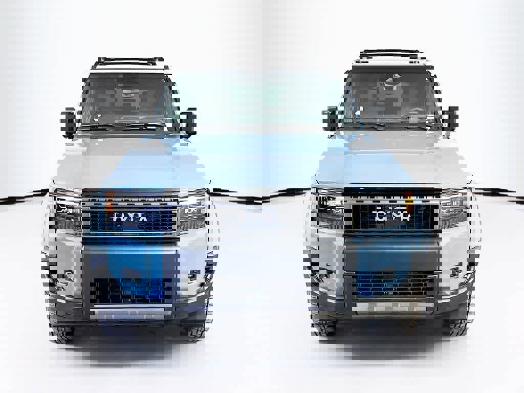 Used 2025 Toyota Land Cruiser w/ Premium Package image 8