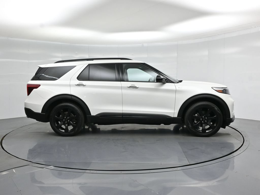 Certified 2023 Ford Explorer ST-Line w/ Class IV Trailer Tow Package RWD image 27