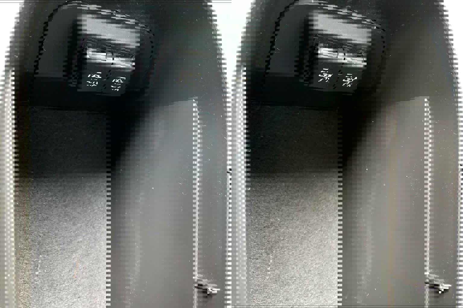 Used 2020 Toyota RAV4 XLE image 35