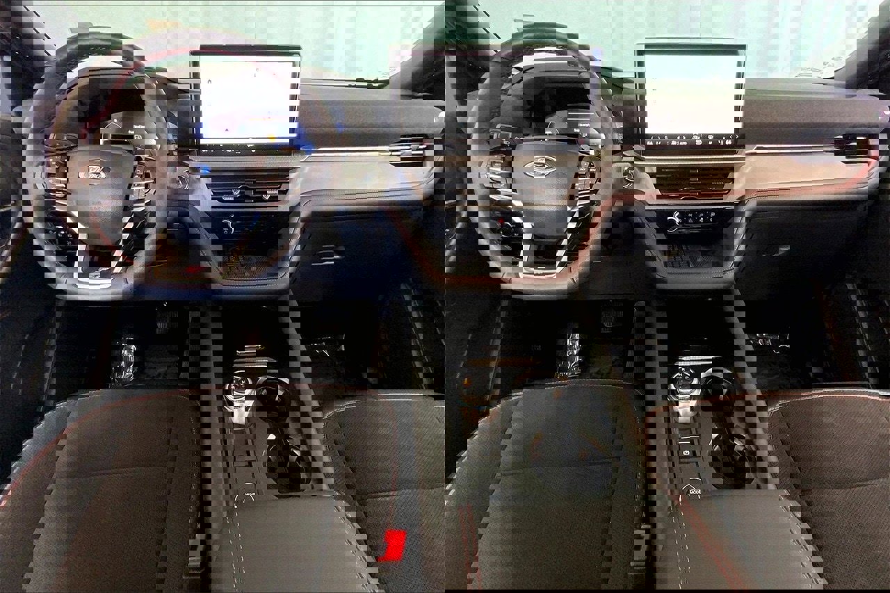 Certified 2025 Ford Explorer ST w/ Sun And Sound Package image 16