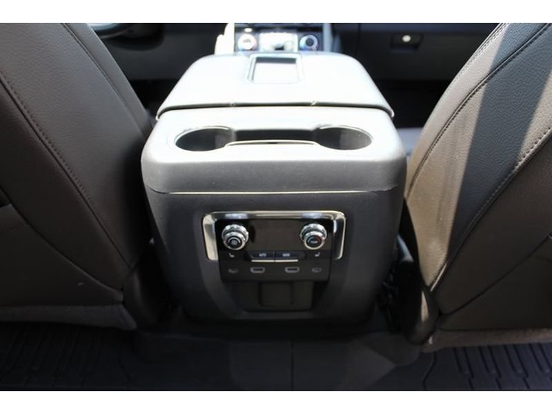 Used 2024 GMC Yukon Denali w/ Advanced Technology Package AWD/4WD image 21