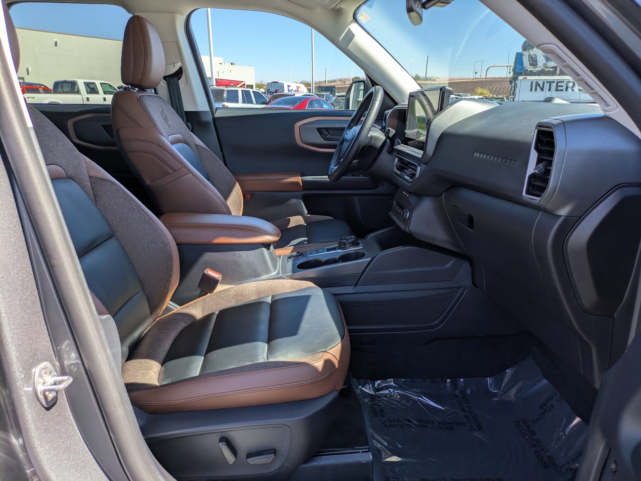 Certified 2025 Ford Bronco Sport Outer Banks w/ Outer Banks Tech Package+ AWD/4WD image 32