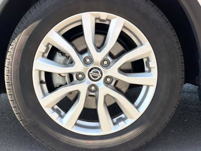 Used 2022 Nissan Rogue Sport SV AWD/4WD image 14