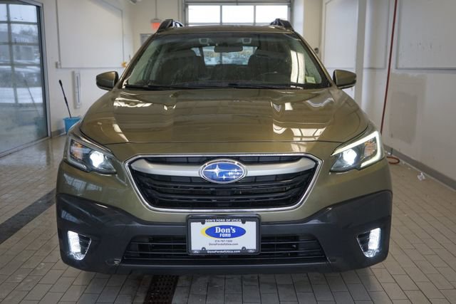 Used 2020 Subaru Outback Premium image 17