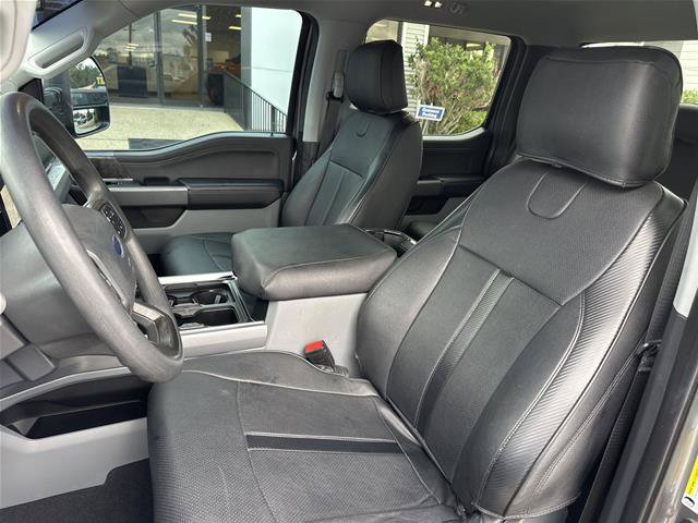 Certified 2025 Ford F250 XLT w/ Black Appearance Package AWD/4WD image 15
