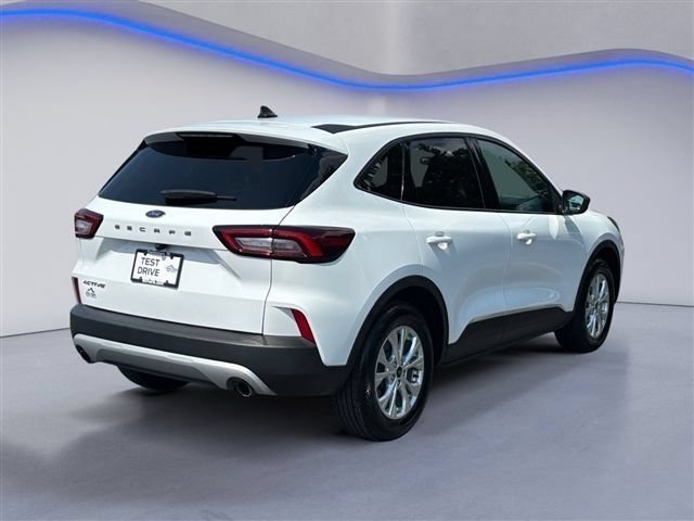 Certified 2025 Ford Escape Active FWD image 6