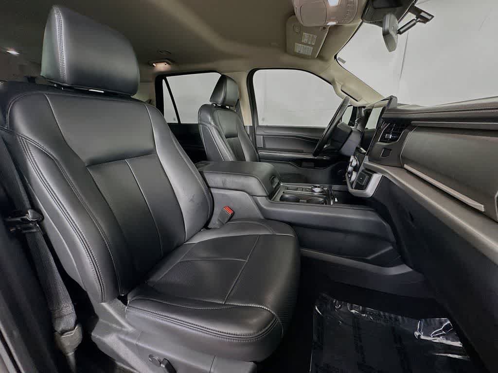 Certified 2024 Ford Expedition XLT RWD image 15