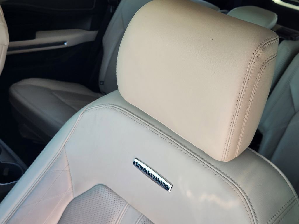Certified 2018 Ford Expedition Platinum image 14