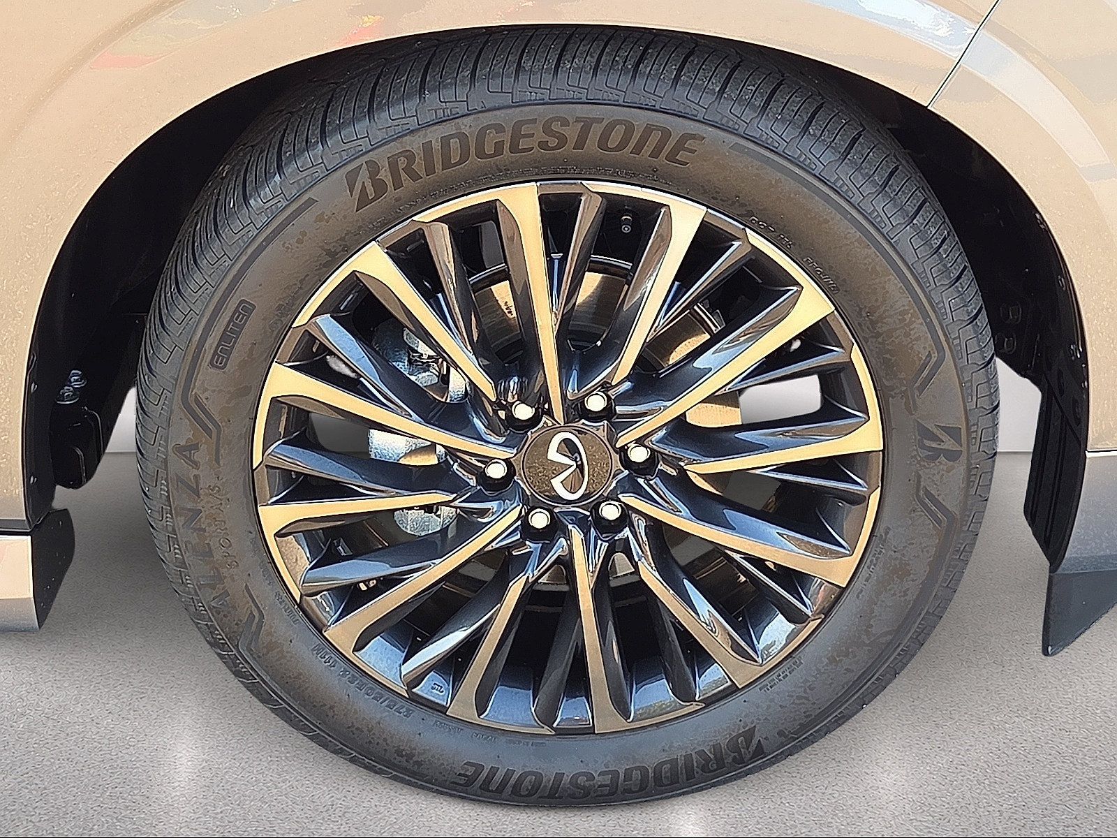 Used 2025 INFINITI QX80 Autograph AWD/4WD image 7