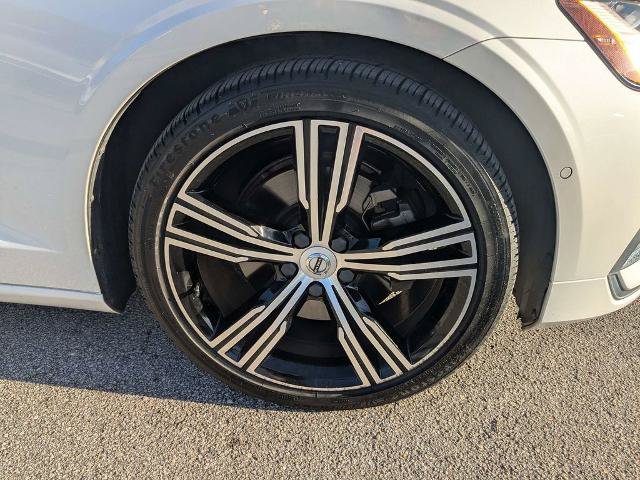 Used 2020 Volvo V60 T5 Inscription FWD image 11