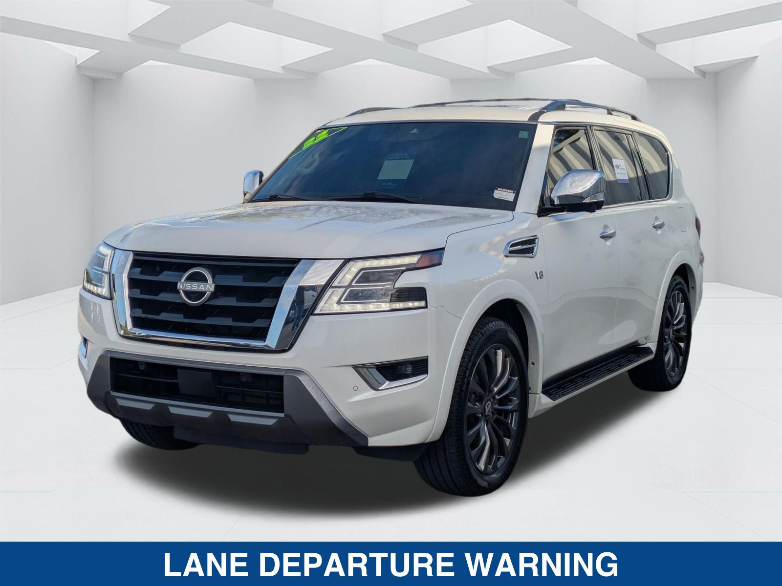 Used 2022 Nissan Armada Platinum w/ Captain's Chairs Package RWD image 8