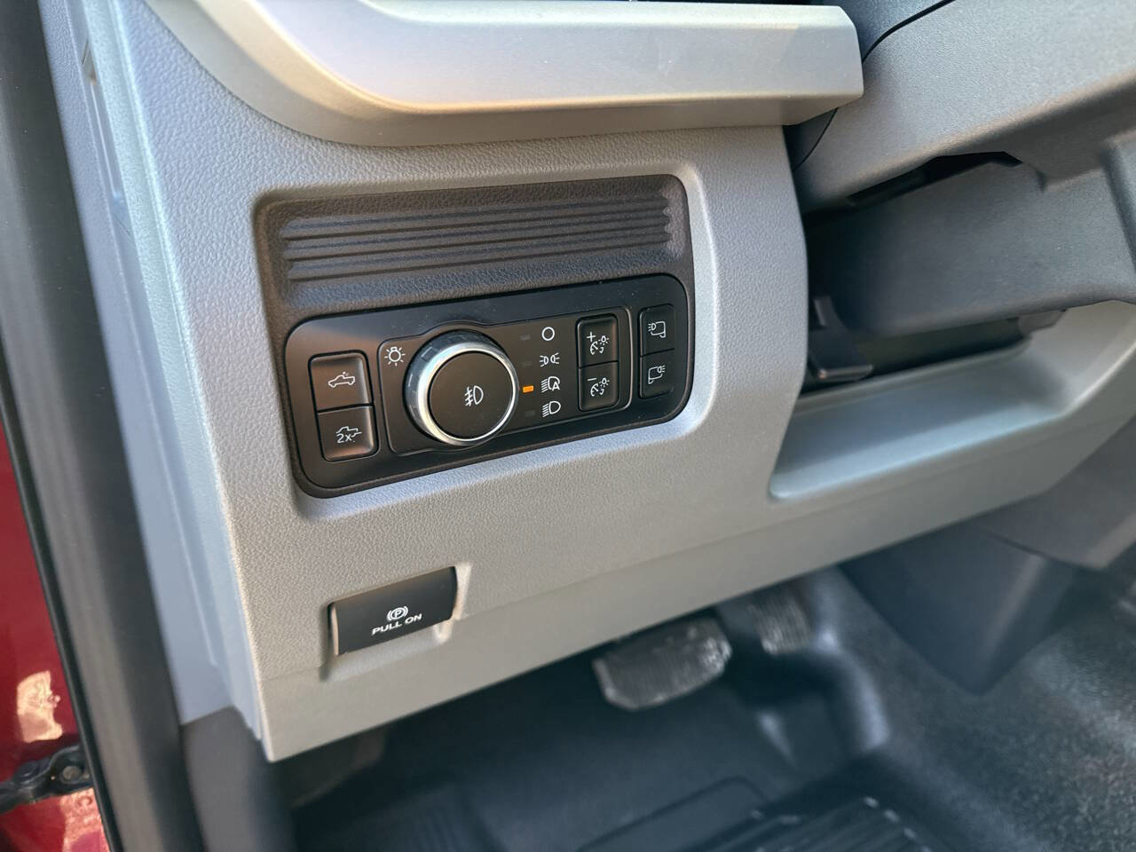 Certified 2025 Ford F350 XLT w/ Black Appearance Package image 33