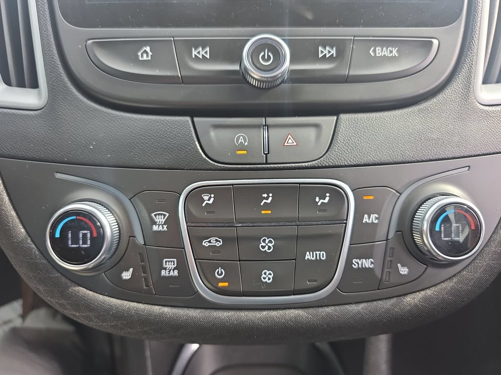 Used 2024 Chevrolet Malibu LT FWD image 29