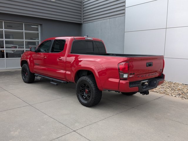 Used 2023 Toyota Tacoma SR5 w/ Technology Package AWD/4WD image 6