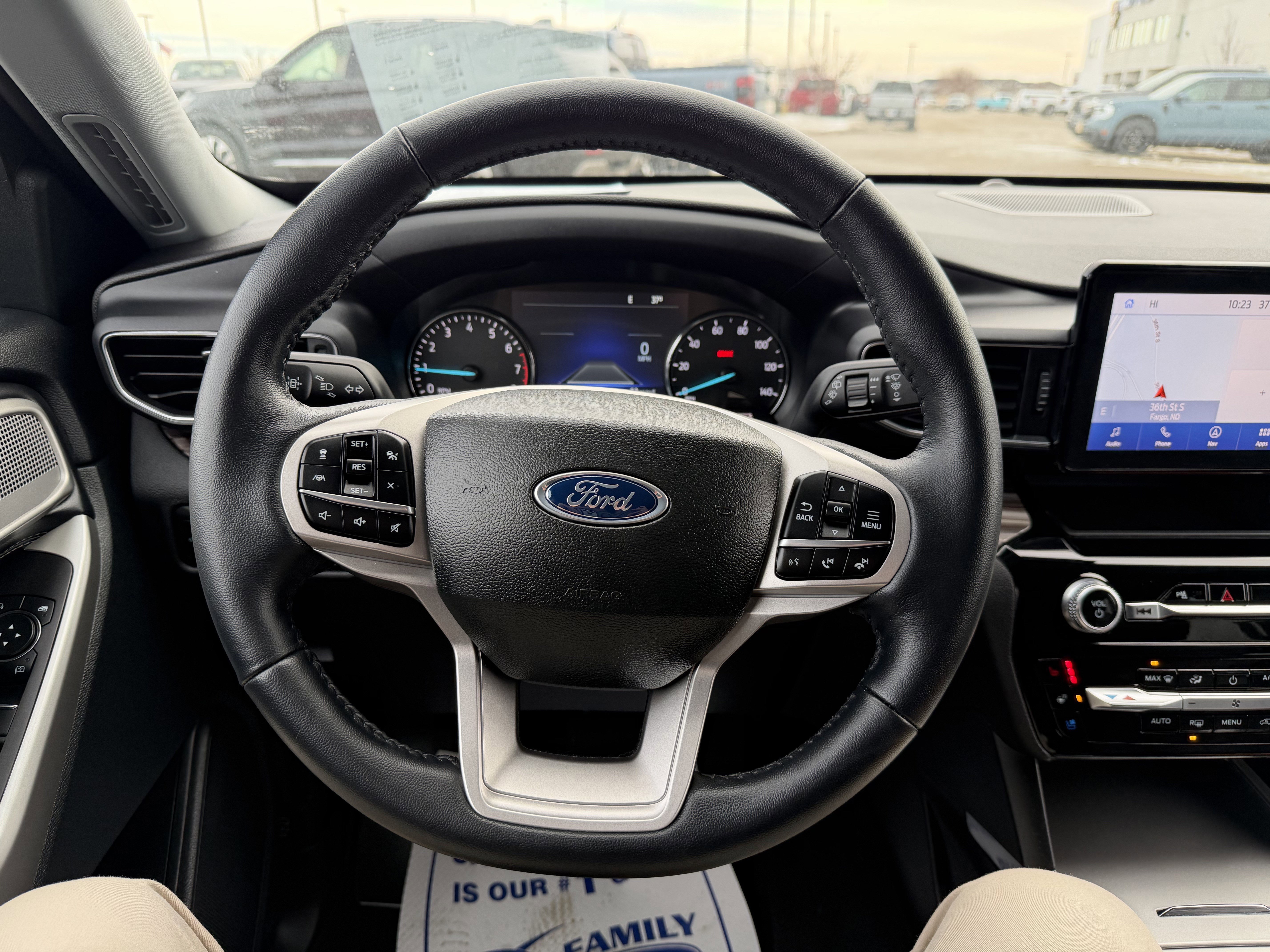 Certified 2023 Ford Explorer Limited w/ Equipment Group 301A image 9