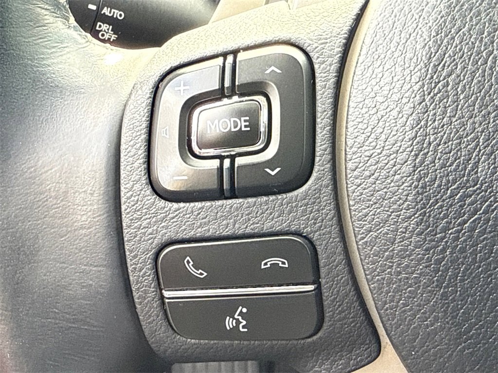 Used 2017 Lexus IS 200t image 23