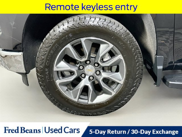 Used 2023 Chevrolet Silverado 1500 LT AWD/4WD image 36