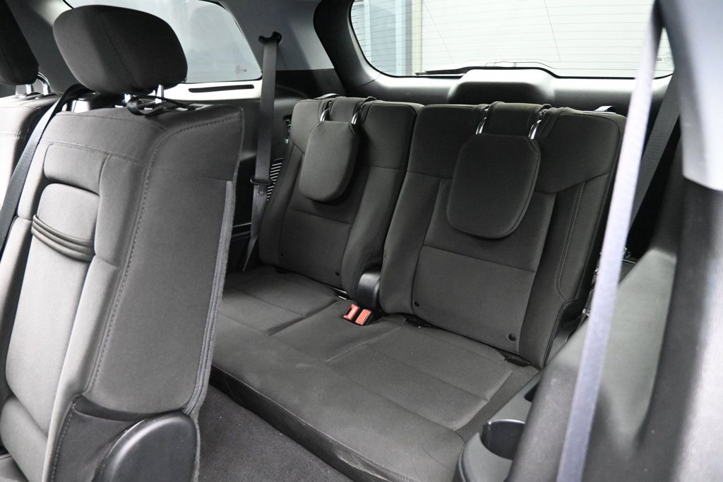 Certified 2023 Ford Explorer XLT RWD image 21