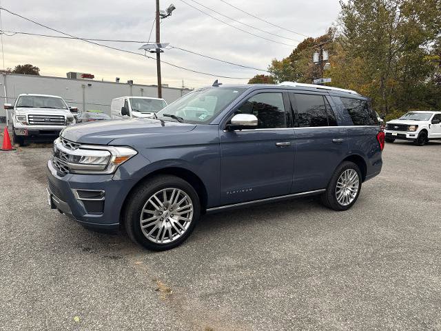 Certified 2023 Ford Expedition Platinum image 3