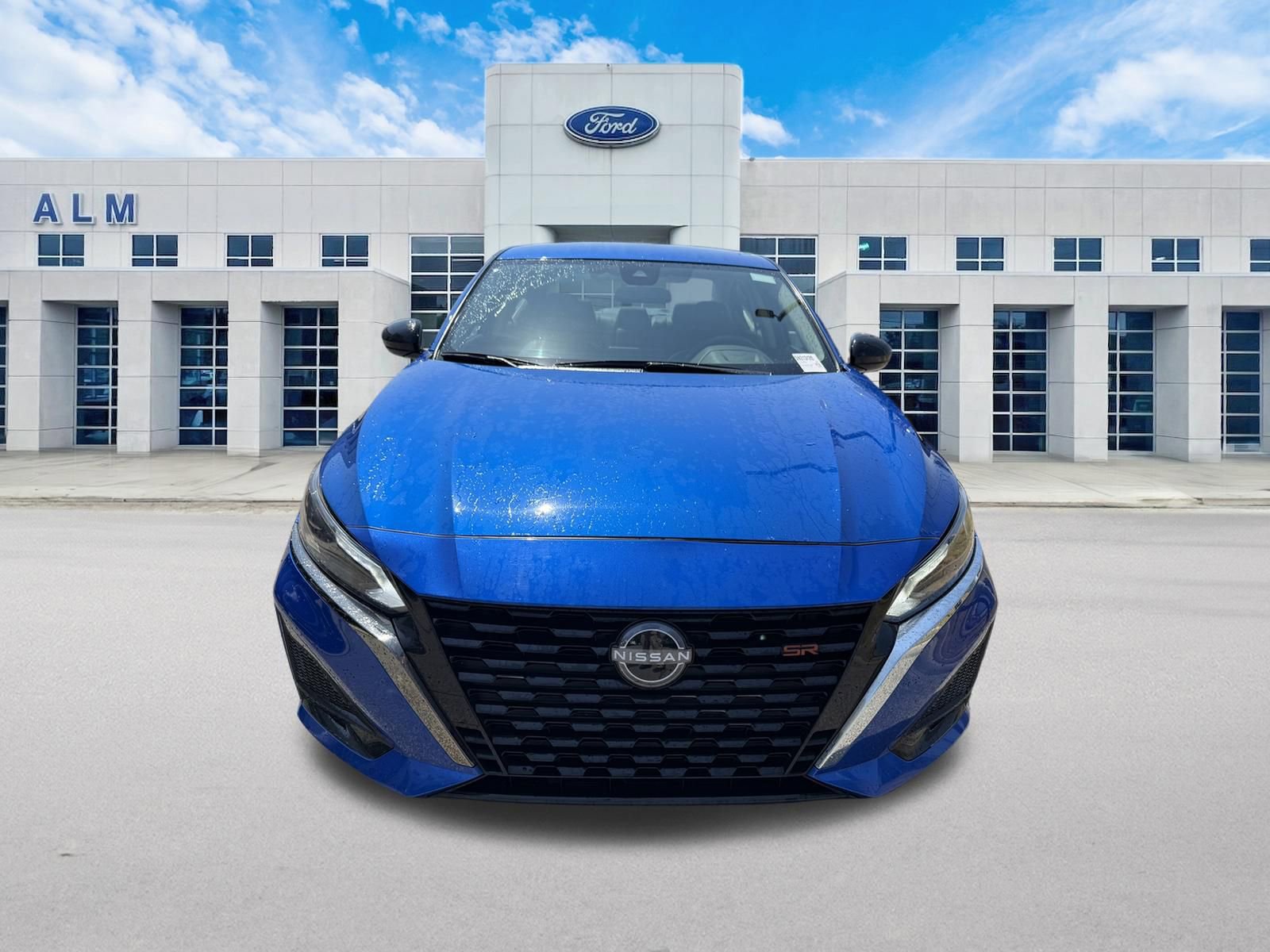 Used 2025 Nissan Altima 2.5 SR FWD image 2