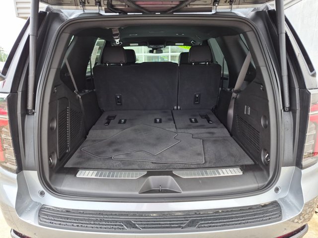 Used 2025 Chevrolet Tahoe RST AWD/4WD image 34