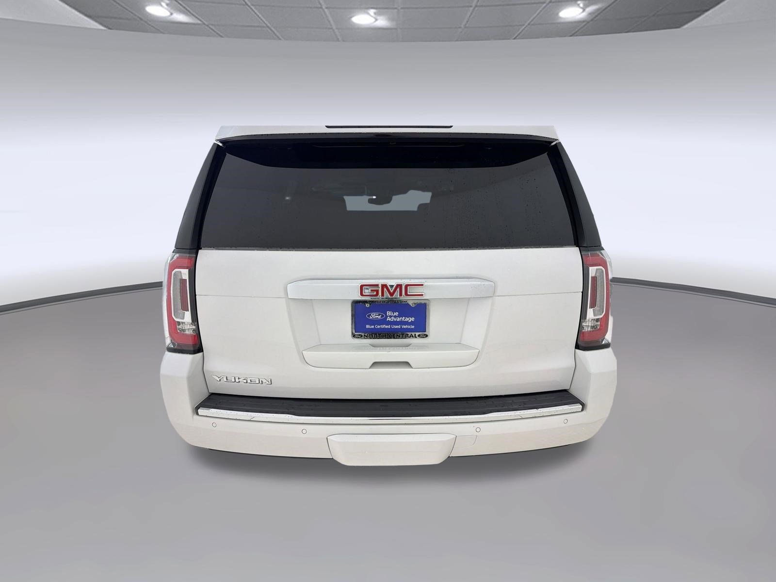 Used 2017 GMC Yukon Denali w/ Open Road Package RWD image 10
