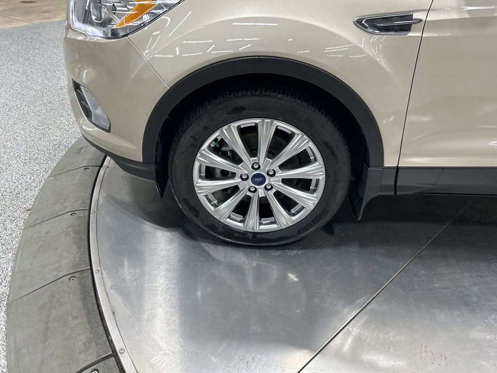 Certified 2017 Ford Escape Titanium image 33
