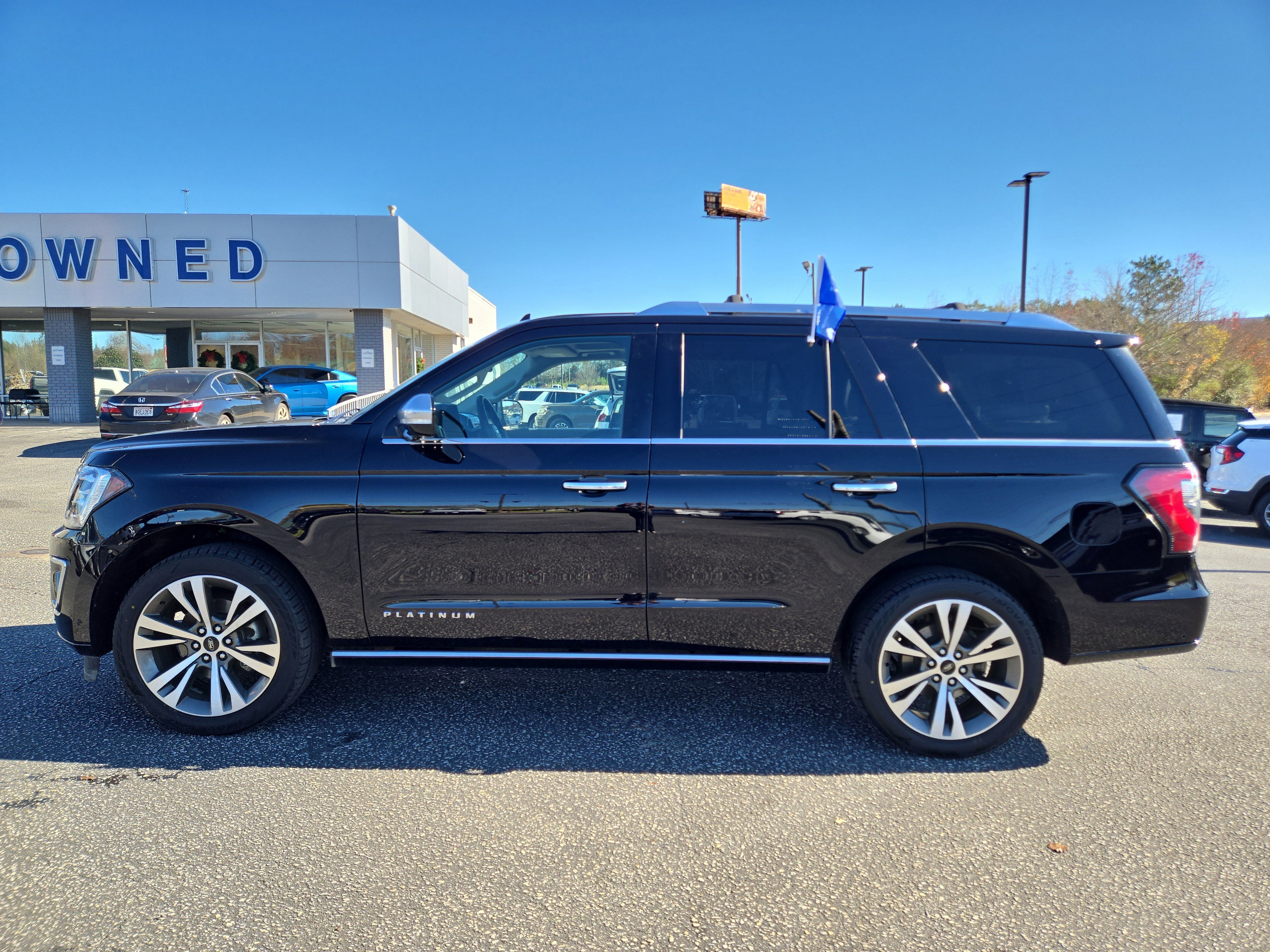 Certified 2020 Ford Expedition Platinum image 8