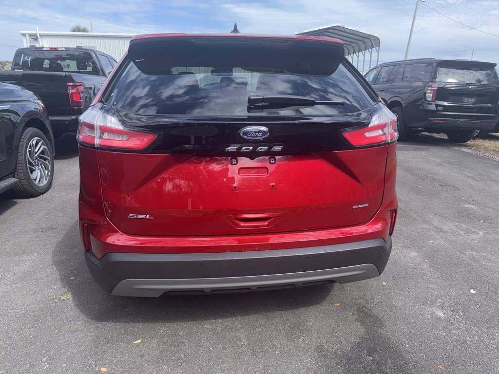 Certified 2022 Ford Edge SEL w/ Convenience Package image 3
