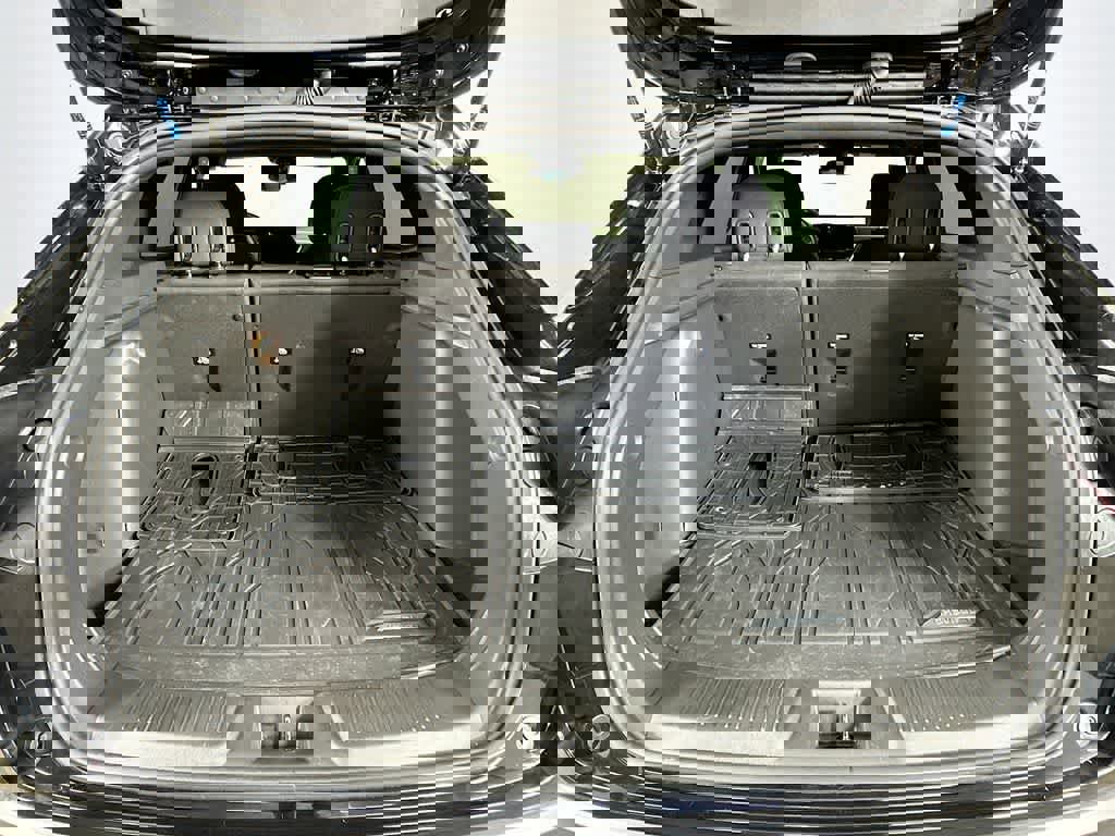 Used 2024 Chevrolet Trax RS w/ Sunroof Package image 23