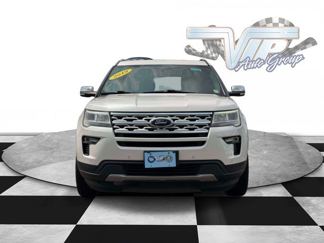 Certified 2019 Ford Explorer XLT w/ Equipment Group 202A AWD/4WD image 2
