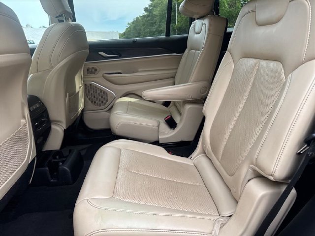 Used 2021 Jeep Grand Cherokee L Limited w/ Luxury Tech Group II AWD/4WD image 15