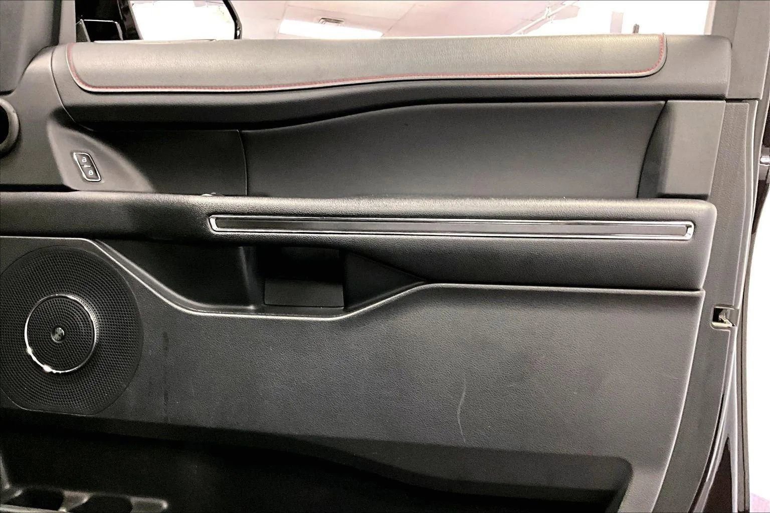 Certified 2022 Ford Expedition Max Limited image 23