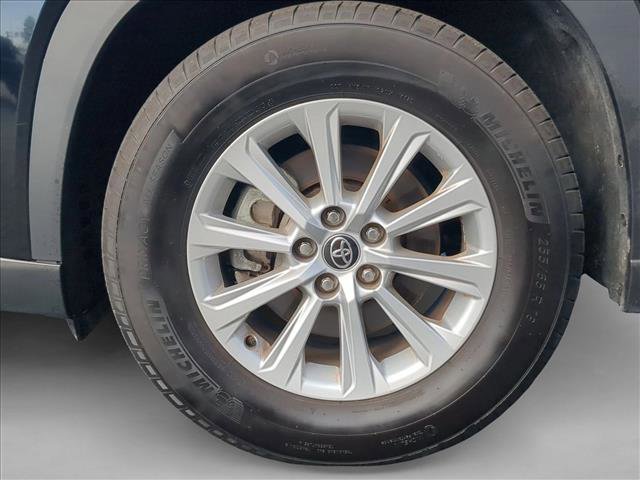 Used 2025 Toyota Grand Highlander XLE image 21