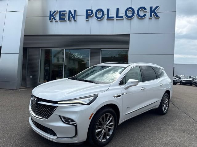 Used 2022 Buick Enclave Avenir w/ Avenir Technology Package AWD/4WD image 2