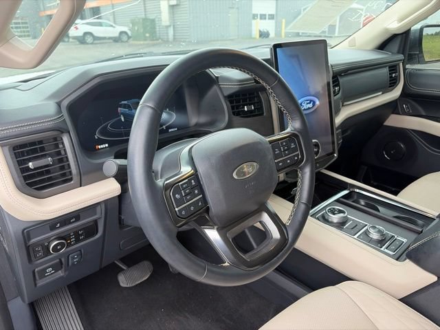 Certified 2024 Ford Expedition Platinum AWD/4WD image 10