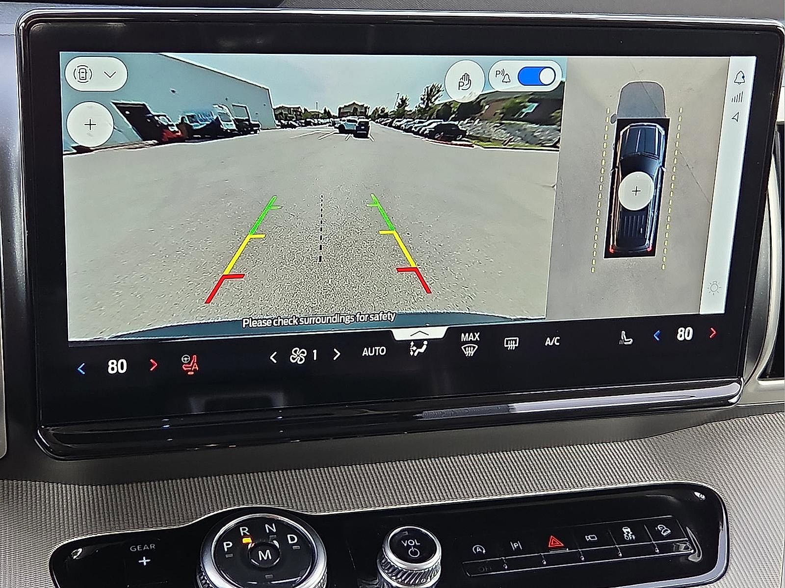 Certified 2025 Ford Expedition Active AWD/4WD image 17