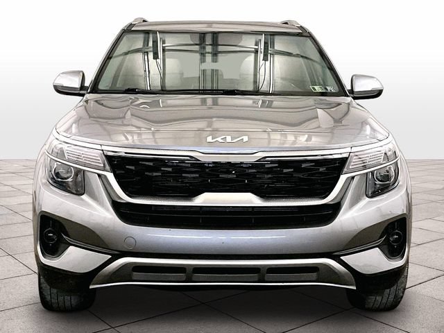 Used 2023 Kia Seltos EX AWD/4WD image 3