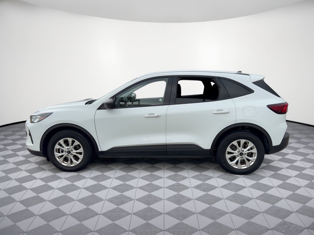 Certified 2025 Ford Escape Active FWD image 2
