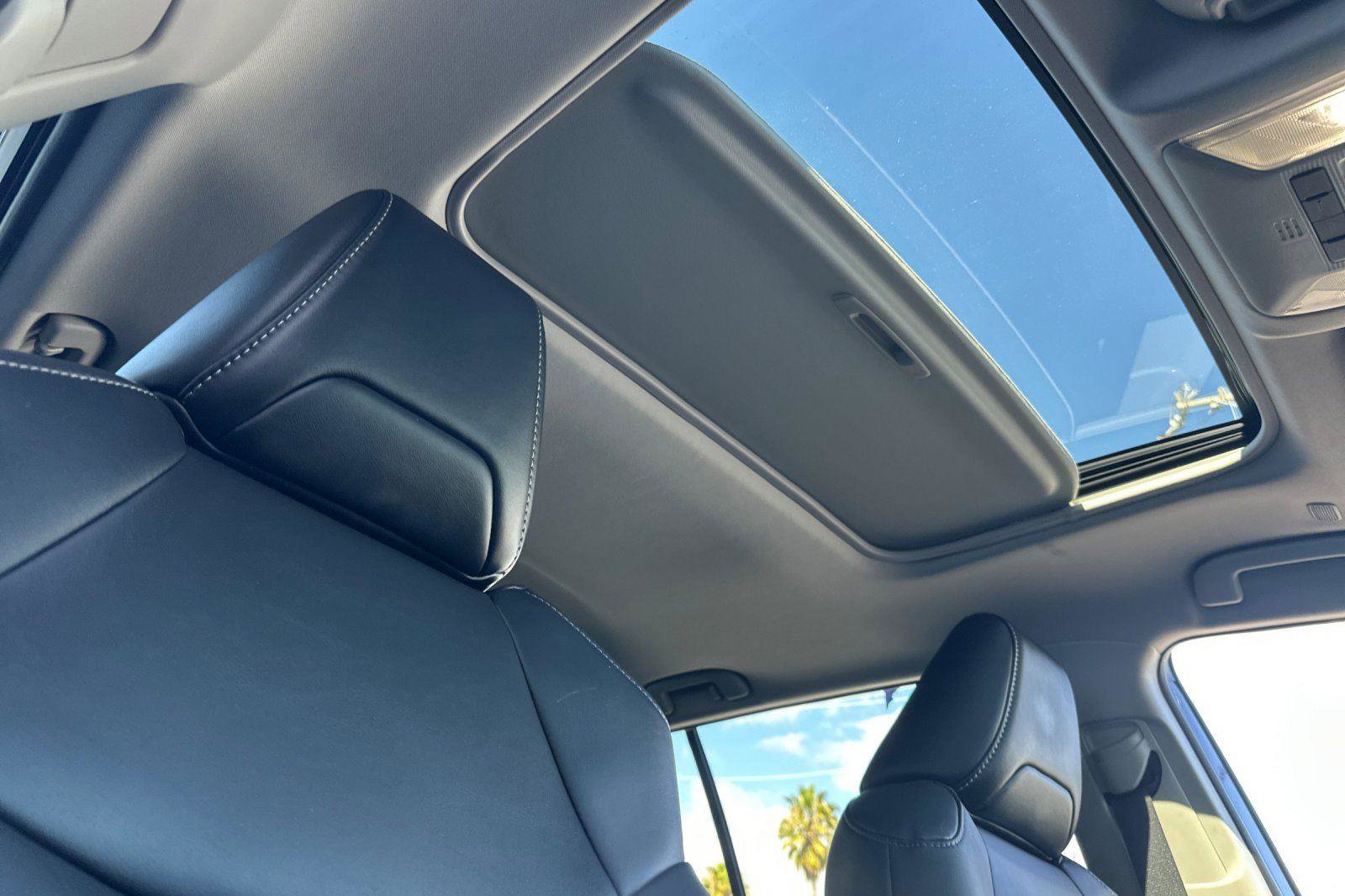 Used 2024 Toyota RAV4 XLE Premium image 7